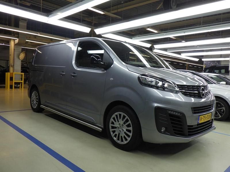 Occasion Opel Vivaro 145 PK (106 kW) 2024 Grijs MPV
