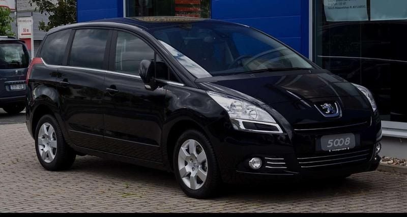 Zwart Gebruikt 2011 Peugeot 5008 MPV | € 1.000 (Super prijs) - Afbeelding 1/1