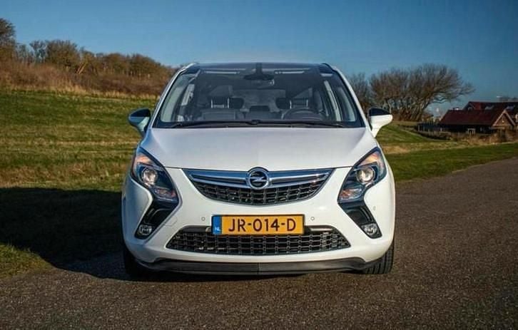 Occasion 2016 Opel Zafira Cosmo MPV | € 9.500 (Goede deal) - Afbeelding 1/4
