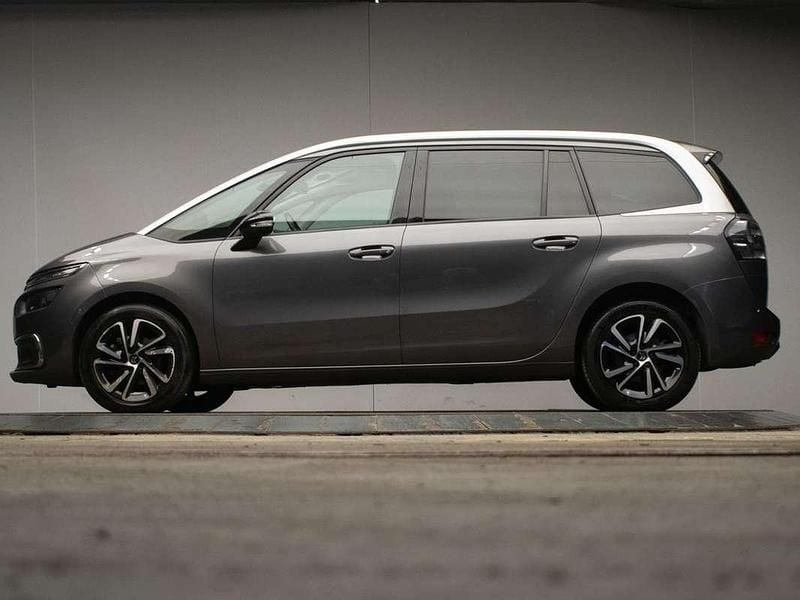 Grijs Gebruikt 2022 Citroën C4 SpaceTourer PureTech MPV | € 19.945 (Eerlijke prijs) - Afbeelding 1/4