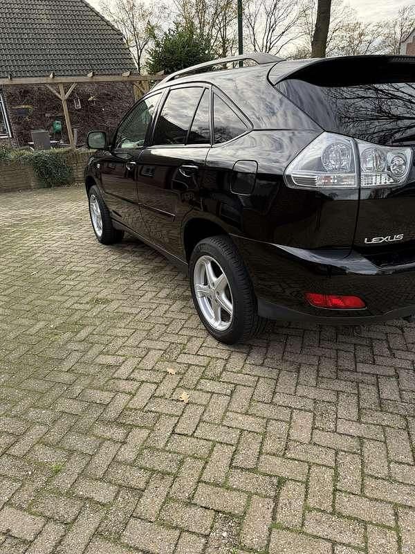 Occasion Lexus RX300 204 PK (150 kW) 2024 Zwart SUV