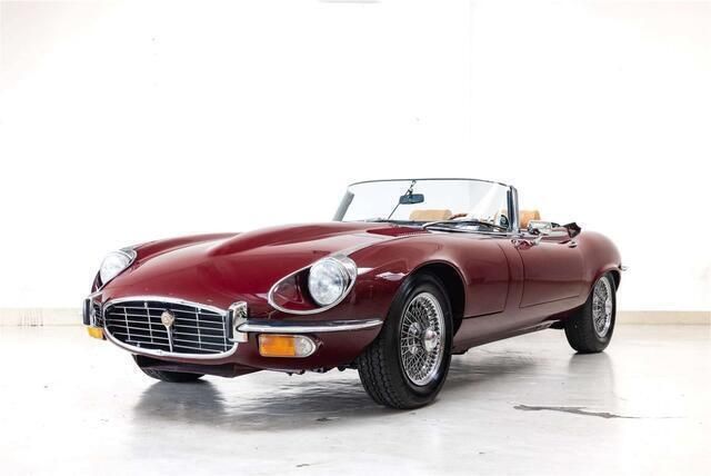 Roodregency red Gebruikt 1972 Jaguar E-Type Cabriolet | € 107.500 - Afbeelding 1/4