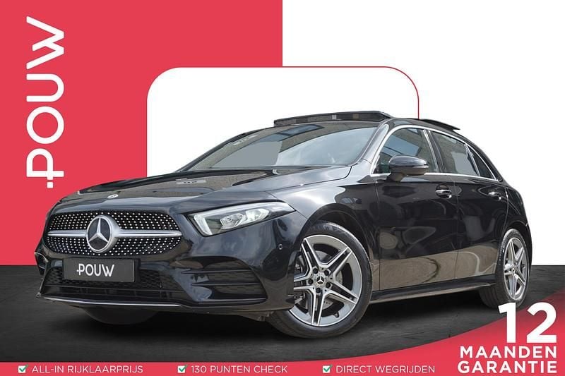 Zwart Gebruikt 2023 Mercedes A250 AMG line Hatchback | € 33.450 (Eerlijke prijs) - Afbeelding 1/4