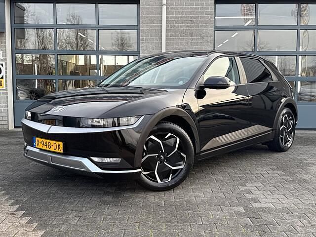 Zwart Occasion 2023 Hyundai Ioniq 5 Style SUV | € 27.450 (Goede deal) - Afbeelding 1/4