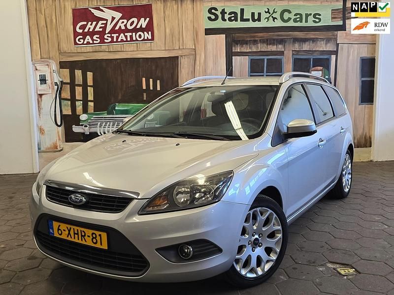 Grijs Gebruikt 2010 Ford Focus Limited Stationwagen | € 3.250 (Eerlijke prijs) - Afbeelding 1/3