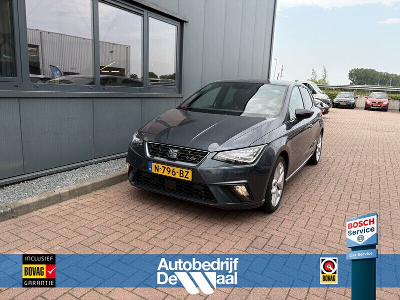 Grijs Gebruikt 2021 Seat Ibiza Business Hatchback | € 18.950 (Eerlijke prijs) - Afbeelding 1/4