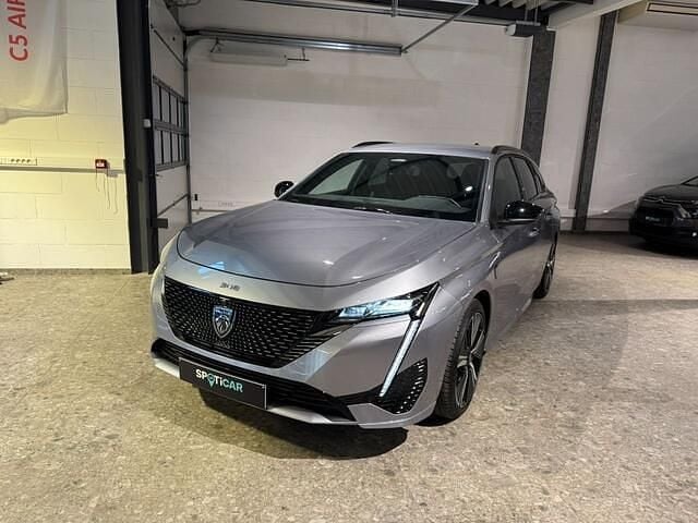 Grijs Gebruikt 2024 Peugeot 308 GT Stationwagen | € 22.900 (Goede deal) - Afbeelding 1/4