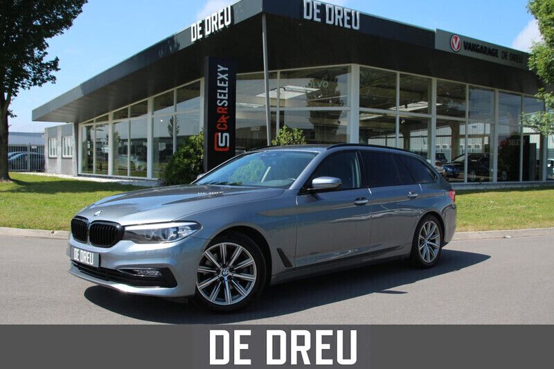 Grijs Gebruikt 2018 BMW 520 Shadowline Stationwagen | € 26.495 (Eerlijke prijs) - Afbeelding 1/4
