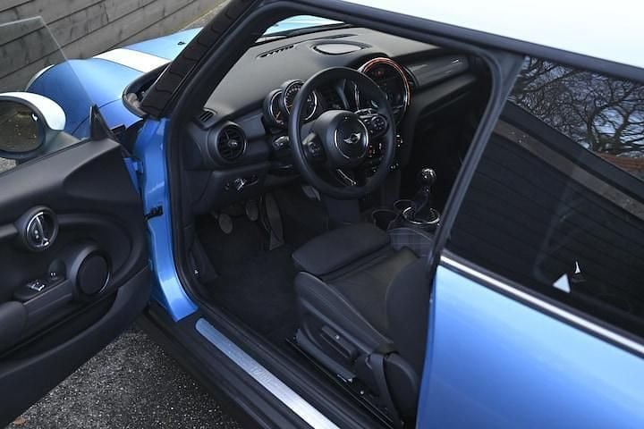 Occasion Mini Cooper Business 136 PK (100 kW) 2016 Blauw Hatchback