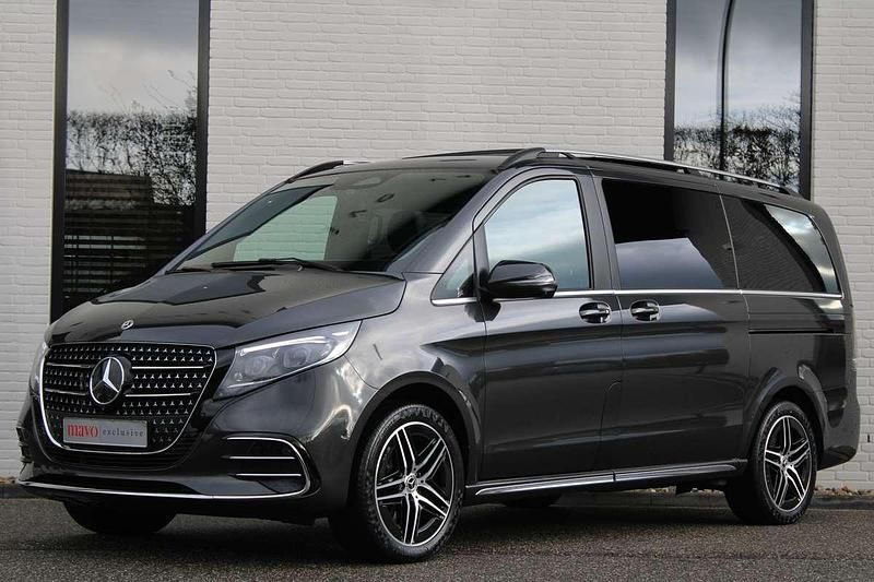 Occasion Mercedes V300 Exclusive 241 PK (177 kW) 2025 Grijs MPV