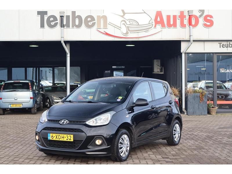 Zwart Gebruikt 2015 Hyundai i10 Hatchback | € 3.985 (Goede deal) - Afbeelding 1/4