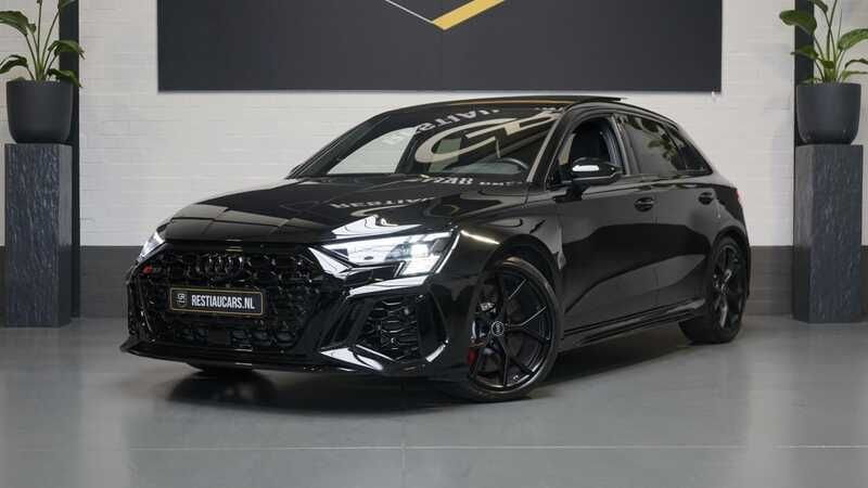Zwart Gebruikt 2021 Audi RS3 Sportback Hatchback | € 69.150 (Eerlijke prijs) - Afbeelding 1/4