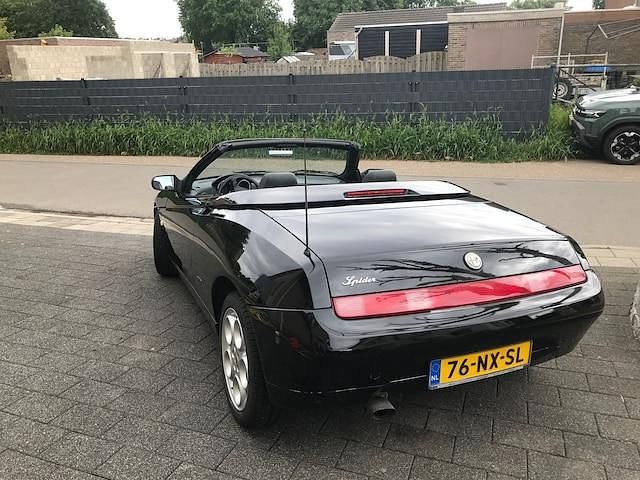 Occasion Alfa Romeo Spider 2000 Zwart (metallic) Cabriolet