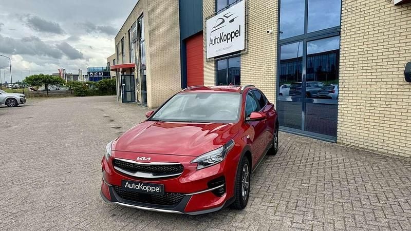 Rood Gebruikt 2022 Kia XCeed 2 SUV | € 19.250 (Eerlijke prijs) - Afbeelding 1/4