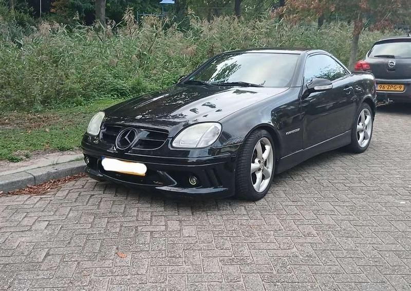 Zwart Gebruikt 2000 Mercedes SLK230 Cabriolet | € 1.995 (Goede deal) - Afbeelding 1/3