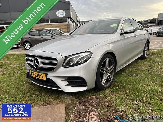 Grijs Gebruikt 2019 Mercedes E200 Business Sedan | € 34.450 (Eerlijke prijs) - Afbeelding 1/4