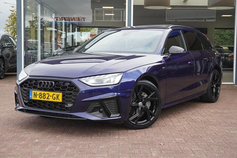 Blauw Gebruikt 2021 Audi A4 Competition Stationwagen | € 33.950 (Eerlijke prijs) - Afbeelding 1/4