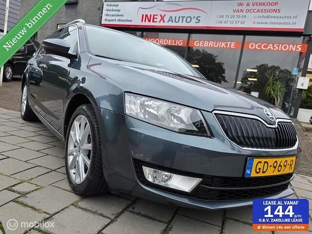 Grijs Gebruikt 2015 Skoda Octavia Business Line Stationwagen | € 8.745 (Eerlijke prijs) - Afbeelding 1/4