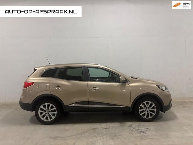Bruin, metallic lak Gebruikt 2016 Renault Kadjar Intens SUV | € 8.999 (Eerlijke prijs) - Afbeelding 1/4