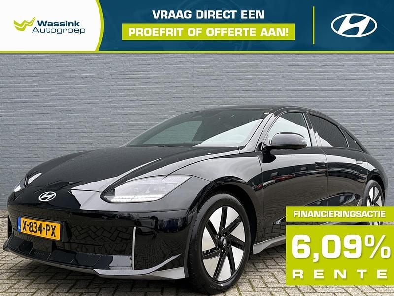 Zwart Nieuw 2025 Hyundai Ioniq 6 Sedan | € 42.741 - Afbeelding 1/4