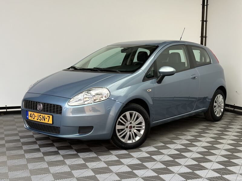 Blauw Gebruikt 2009 Fiat Punto Lusso Hatchback | € 3.475 (Iets duurder) - Afbeelding 1/4