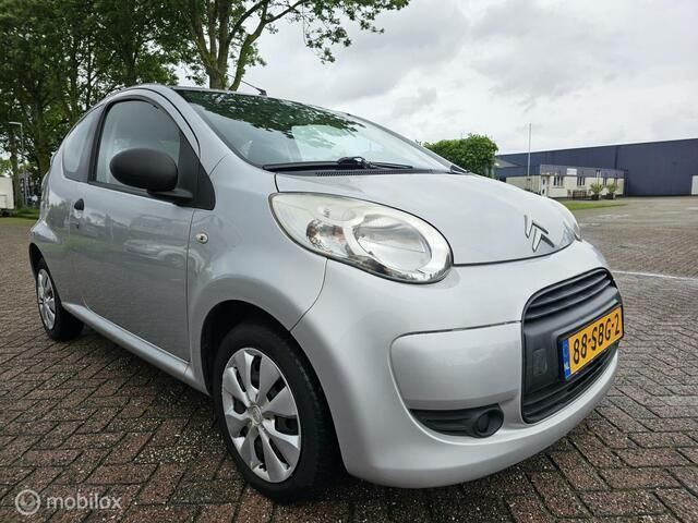 Grijs Gebruikt 2011 Citroën C1 Hatchback | € 1.599 (Eerlijke prijs) - Afbeelding 1/4