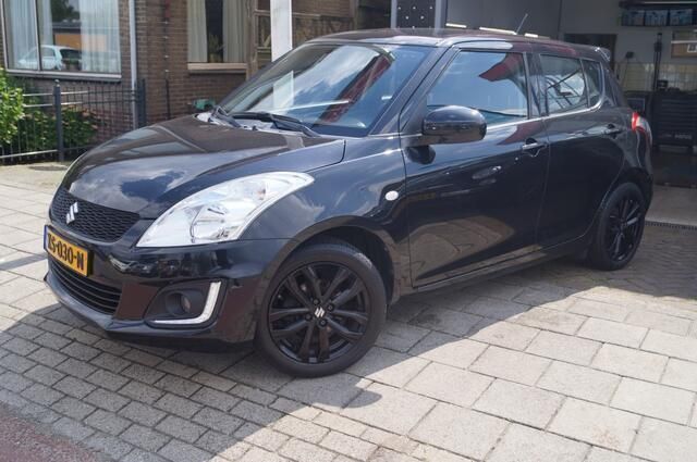 Zwart Gebruikt 2016 Suzuki Swift Hatchback | € 9.450 (Eerlijke prijs) - Afbeelding 1/4