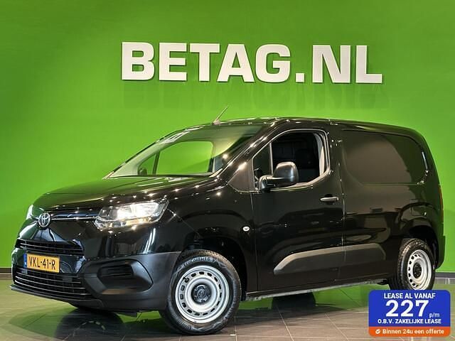 Zwart Gebruikt 2021 Toyota Proace City City MPV | € 13.500 (Goede deal) - Afbeelding 1/4