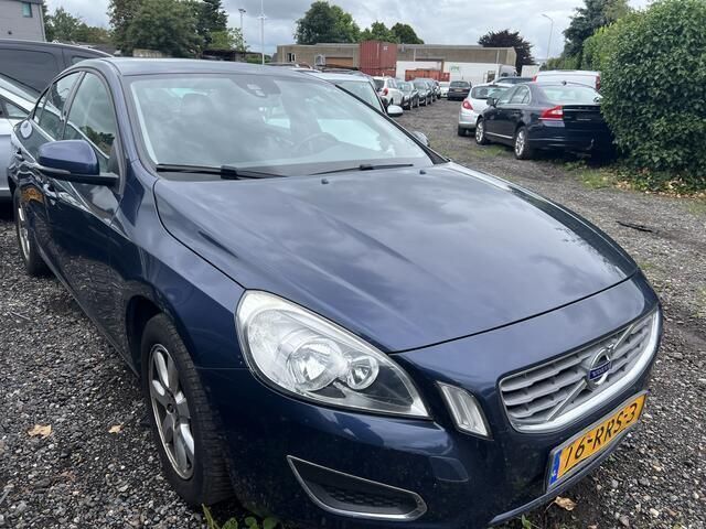 Occasion Volvo S60 Kinetic 179 PK (131 kW) 2011 Blauw Sedan