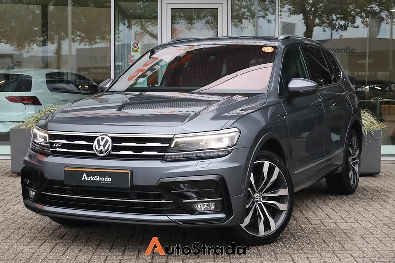 Grijs Gebruikt 2019 VW Tiguan R-line SUV | € 26.900 (Eerlijke prijs) - Afbeelding 1/4