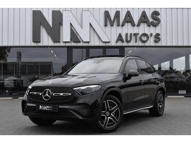 Zwart Gebruikt 2025 Mercedes GLC300 AMG line SUV | € 72.950 (Eerlijke prijs) - Afbeelding 1/4