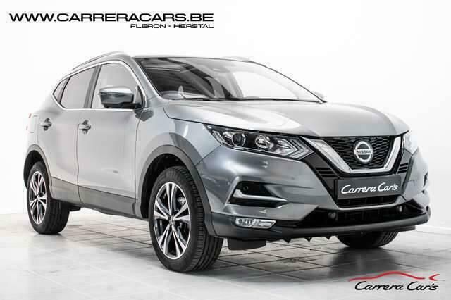 Grijs Gebruikt 2018 Nissan Qashqai N-Connecta SUV | € 20.990 - Afbeelding 1/4