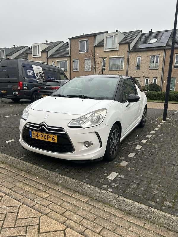 Occasion 2011 Citroën DS3 So Chic Hatchback | € 4.000 (Eerlijke prijs) - Afbeelding 1/4