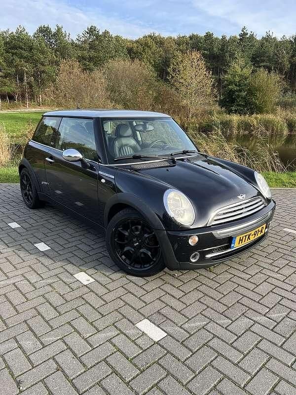 Zwart Gebruikt 2006 Mini Cooper Hatchback | € 5.500 (Super prijs) - Afbeelding 1/4