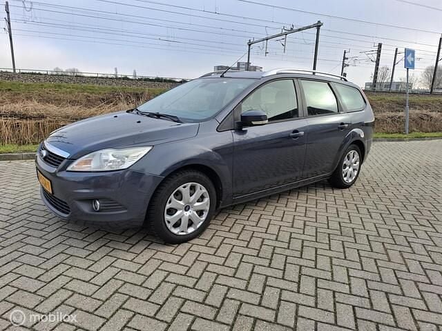 Grijs Occasion 2010 Ford Focus Stationwagen | € 999 (Super prijs) - Afbeelding 1/4