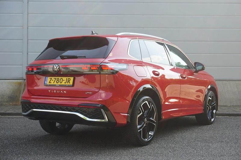 Occasion VW Tiguan Business 150 PK (110 kW) 2024 Rood SUV