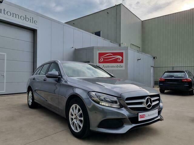 Grijs Gebruikt 2018 Mercedes C180 Stationwagen | € 17.250 (Goede deal) - Afbeelding 1/4