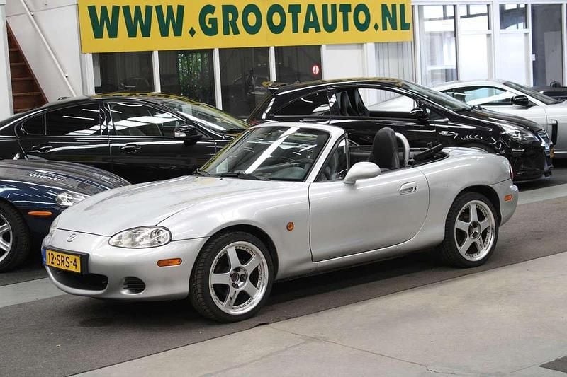 Grijs Occasion 2002 Mazda MX5 Exclusive Cabriolet | € 4.944 (Super prijs) - Afbeelding 1/4