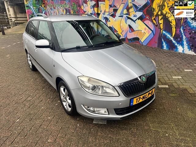 Grijs Gebruikt 2010 Skoda Fabia GreenLine Stationwagen | € 2.295 (Eerlijke prijs) - Afbeelding 1/4