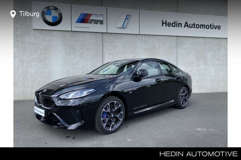 Zwart Gebruikt 2025 BMW 220 M Sport Coupé | € 49.880 (Eerlijke prijs) - Afbeelding 1/4