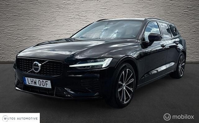 Zwart Gebruikt 2023 Volvo V60 Plus Stationwagen | € 39.950 (Super prijs) - Afbeelding 1/4