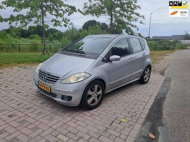 Grijs Gebruikt 2005 Mercedes A200 Avantgarde MPV | € 1.099 (Iets duurder) - Afbeelding 1/4