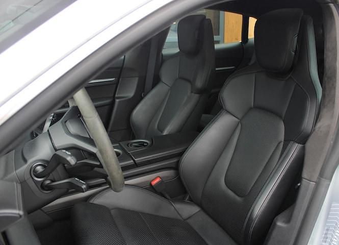 Occasion Porsche Taycan Cross Turismo 417 kW (568 PK) 2021 Grijs SUV