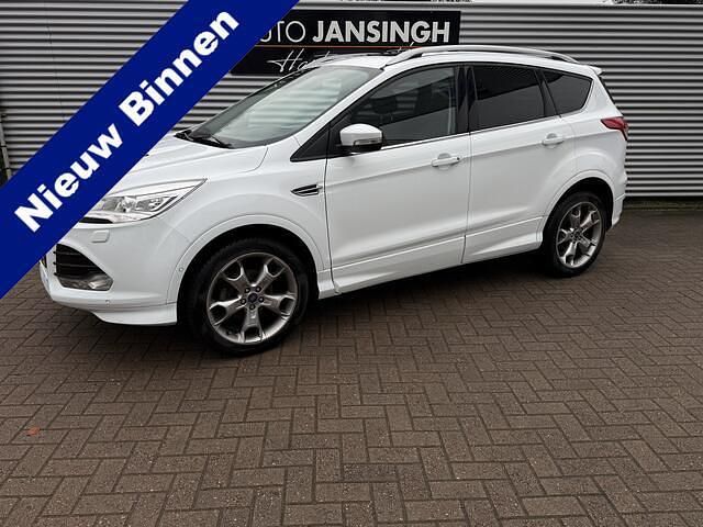 Wit Gebruikt 2016 Ford Kuga Titanium SUV | € 15.450 (Goede deal) - Afbeelding 1/4