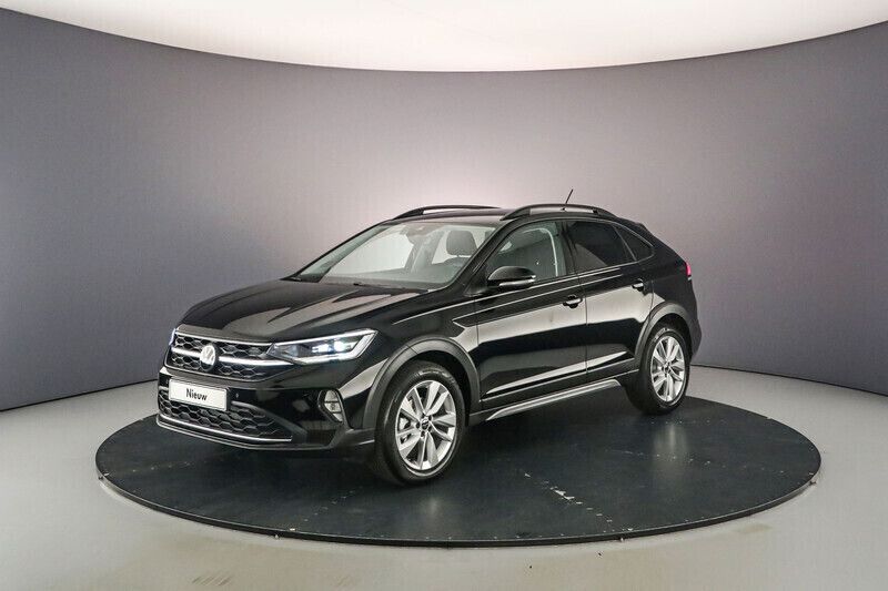 Zwart Nieuw 2024 VW Taigo Edition SUV | € 39.700 (Duur) - Afbeelding 1/4