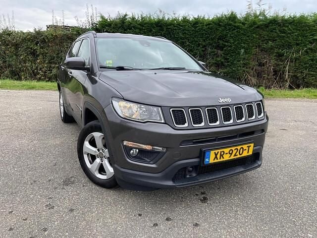 Grijs Gebruikt 2019 Jeep Compass Longitude SUV | € 16.450 (Goede deal) - Afbeelding 1/4