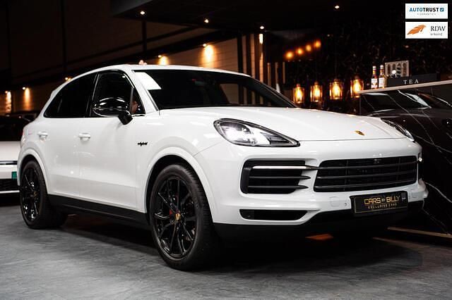 Wit Gebruikt 2023 Porsche Cayenne SUV | € 92.500 (Super prijs) - Afbeelding 1/4