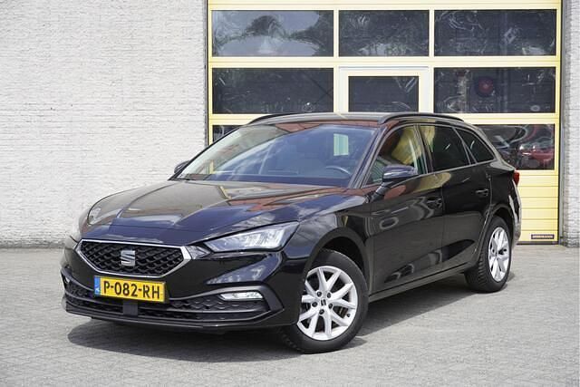 Zwart Gebruikt 2022 Seat Leon Business Stationwagen | € 16.950 (Super prijs) - Afbeelding 1/4