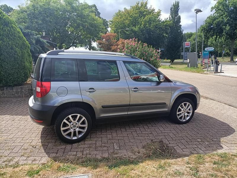 Occasion Skoda Yeti Ambition 123 PK (90 kW) 2011 Grijs SUV