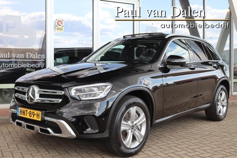 Zwart Gebruikt 2021 Mercedes GLC300e SUV | € 38.790 (Eerlijke prijs) - Afbeelding 1/4
